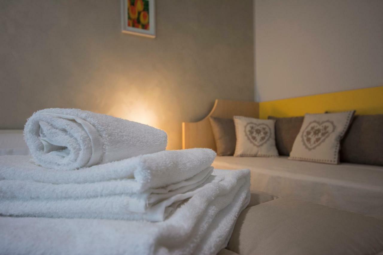Bed & Breakfast Profumo D'Estate Agliana Dış mekan fotoğraf